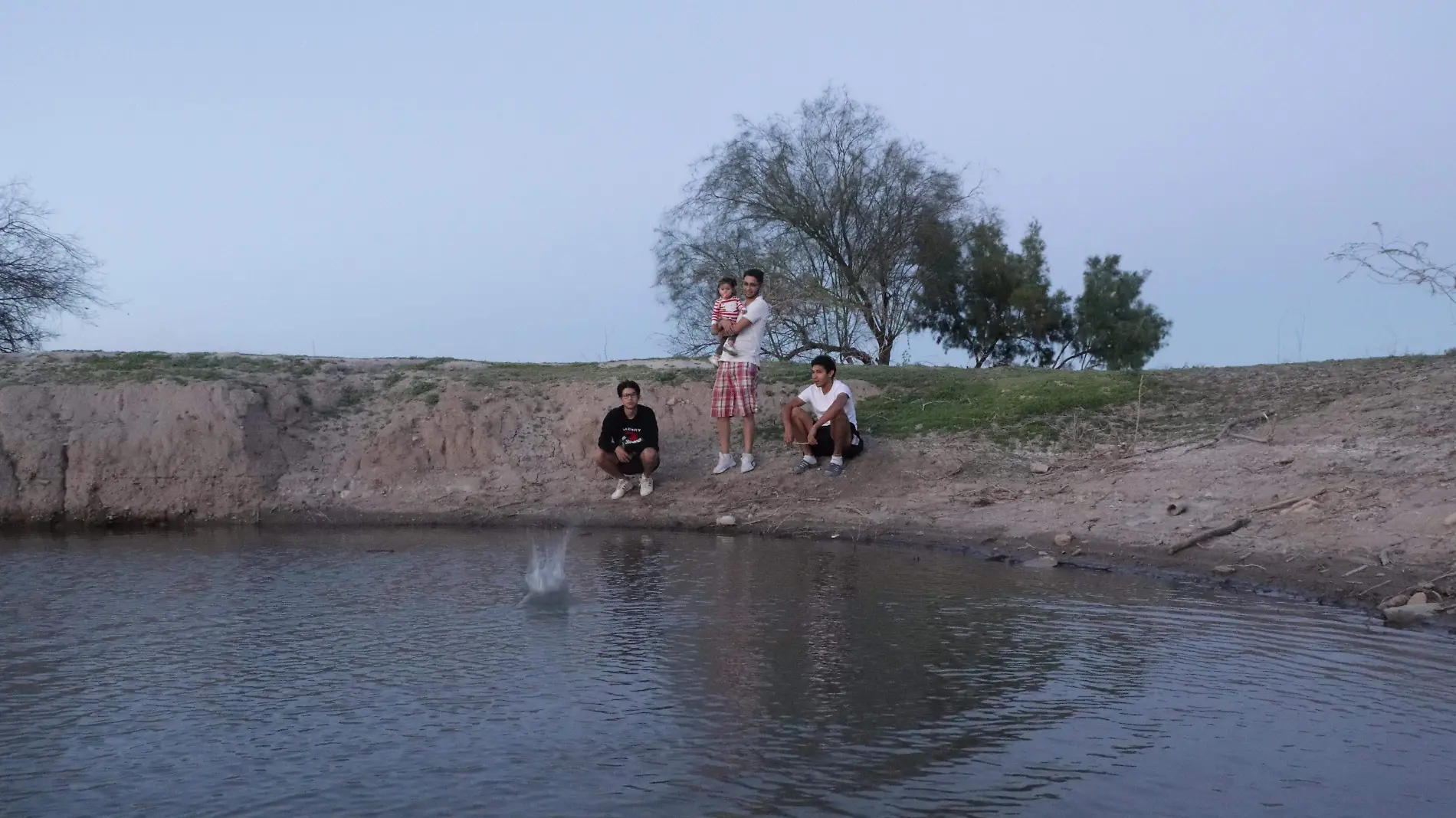 Abasto de agua en las persas de Sonora 